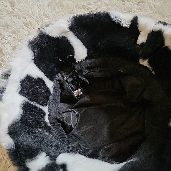 Fluffy Faux Fur Cow Print Bucket Hat All Seasons 90s Y2K Streetwear Vibes - Picture 14 of 16